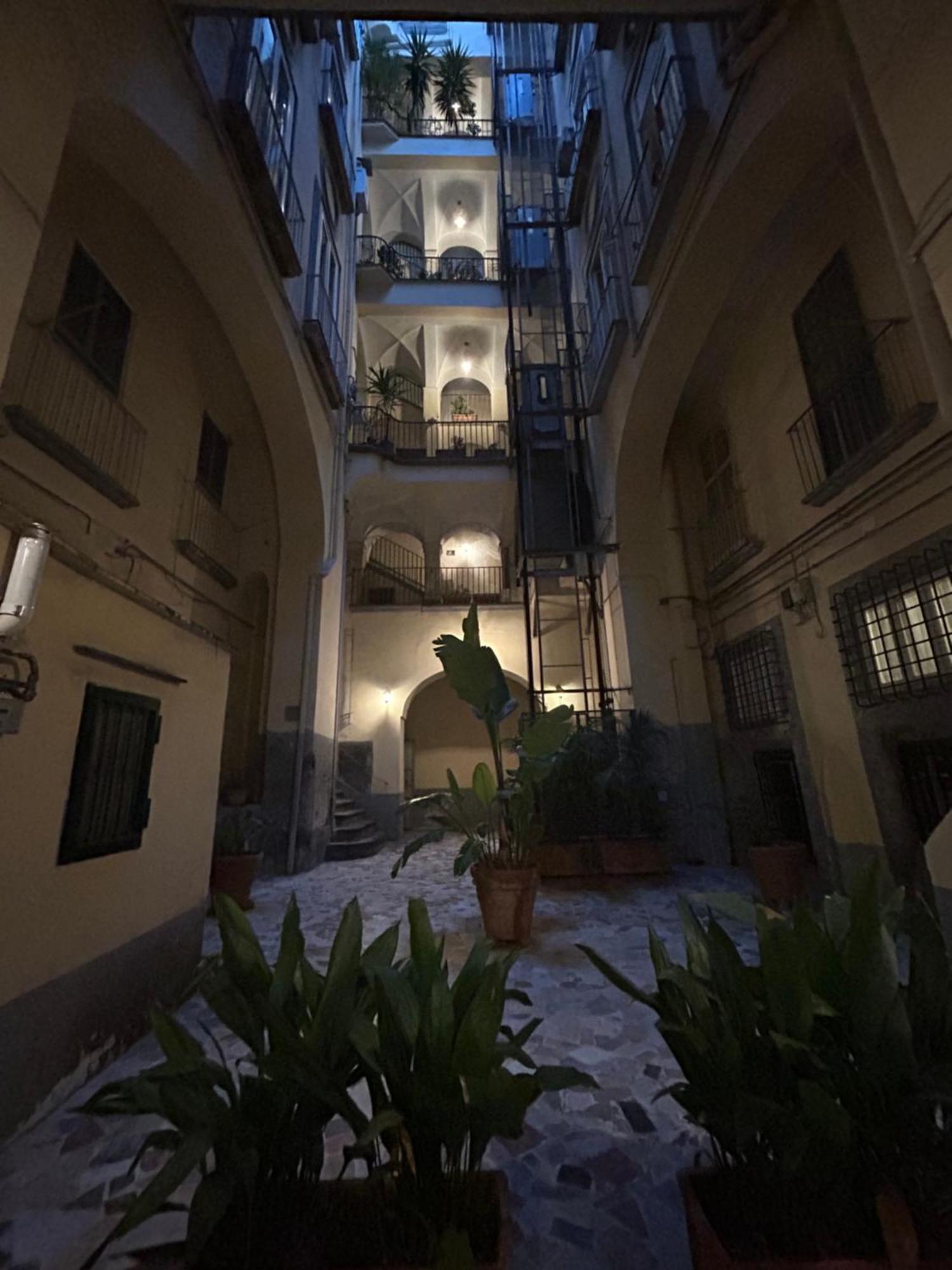 Anni Apartment Chiaia Napoli Ngoại thất bức ảnh